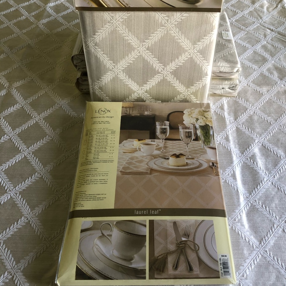 New LENOX laurel leaf Oblong Tablecloth
70 x 86” - Picture 9 of 11